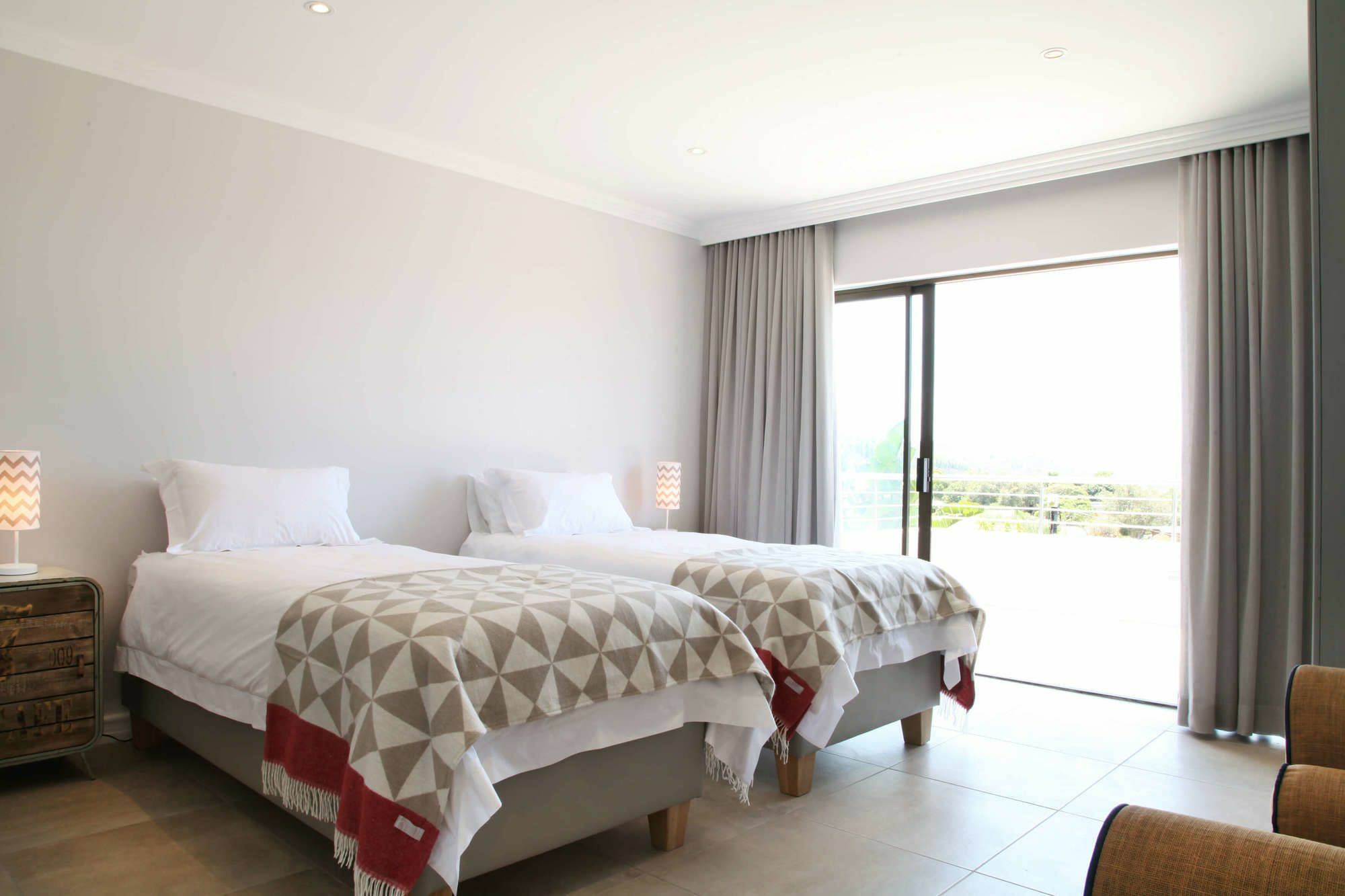 شقة Sunrise Bay Self Catering بليتنبيرغ باي المظهر الخارجي الصورة